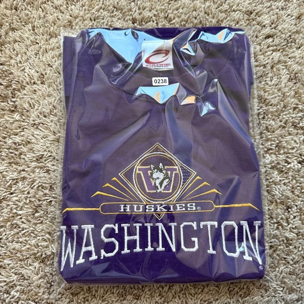 Vintage Cadre Athletic Washington Huskies Embroidered T-Shirt Purple Mens XL
